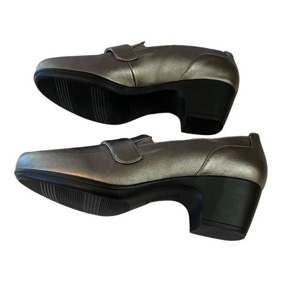 Comfortview Womens Metallic Gray Slip-On Shoes 10W Faux Leather Padded Insoles - Picture 8 of 11